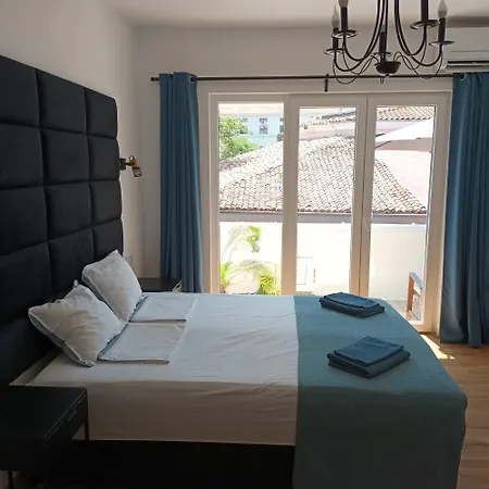 Ora Apartment *