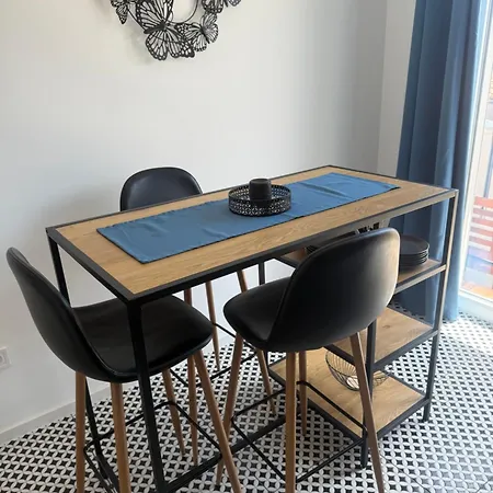 Ora Apartment *